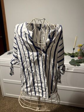 Velvet Heart Navy and White Vertical Stripe V-Neck Blouse